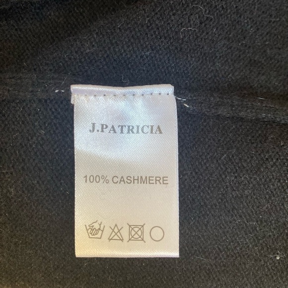 J. Patricia Copenhagen Cashmere Foldover Turtleneck Long Sleeve Sweater - Picture 7 of 8